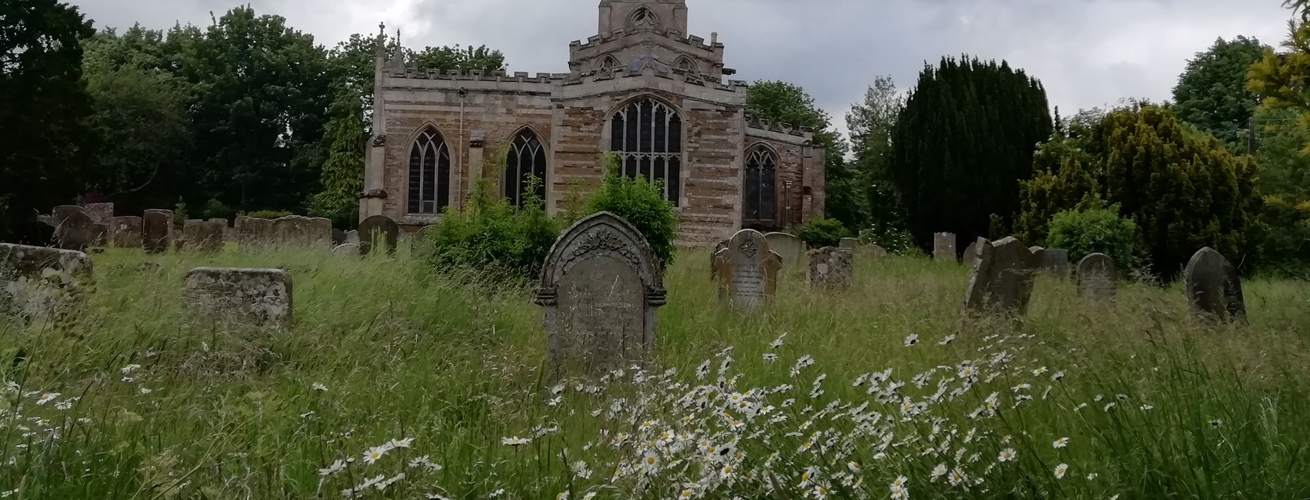 Langham, St Peter St Paul churchyard